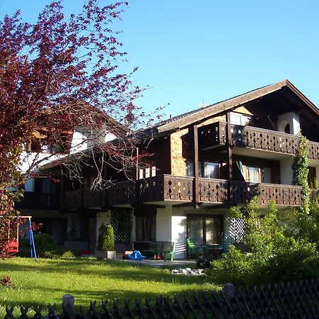 ビッヒラーホフ 4* ミッテンヴァルト